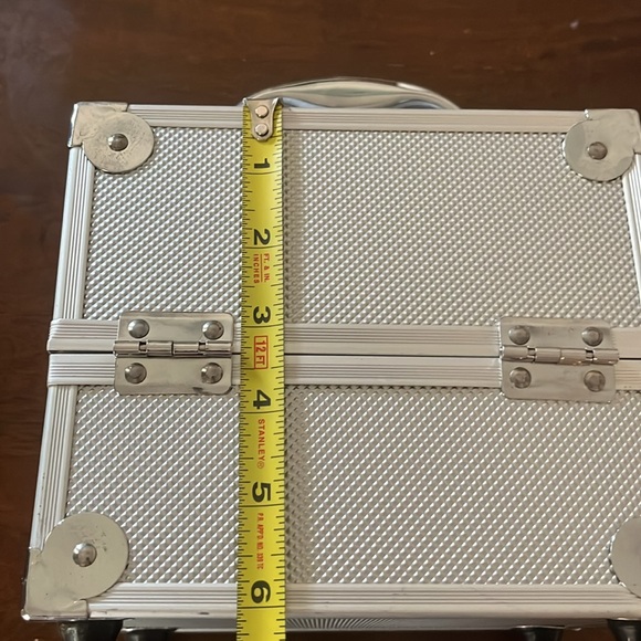 Stainless steel case with numeric lock - Picture 12 of 12